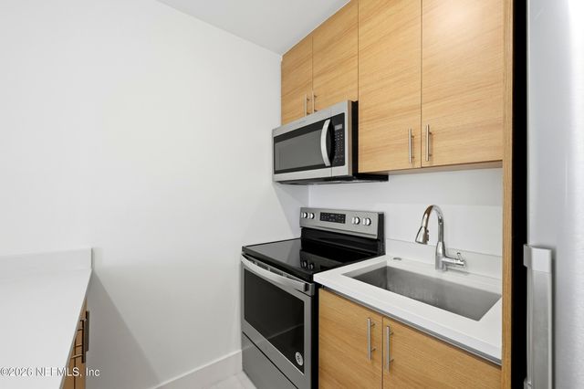 221 13TH AVENUE N 202A, Jacksonville Beach, FL 32250