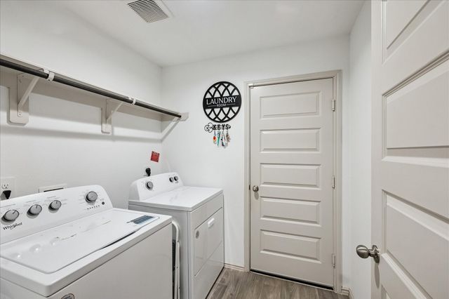 1237 Waterside Trace, Sealy, TX 77474