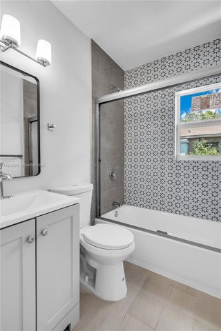 351 NE 82nd St 1, Miami, FL 33138