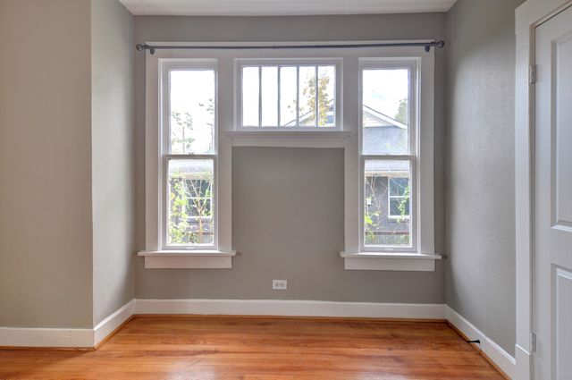 656 May Street, Fort Worth, TX 76104