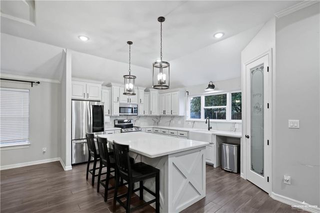 1909 & 1907 Water Willow Drive, Weslaco, TX 78596
