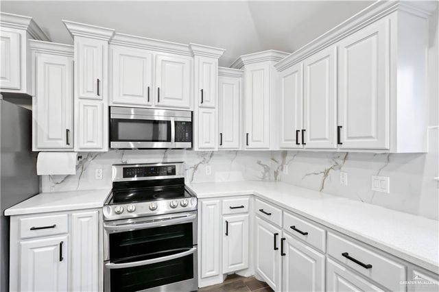 1909 & 1907 Water Willow Drive, Weslaco, TX 78596