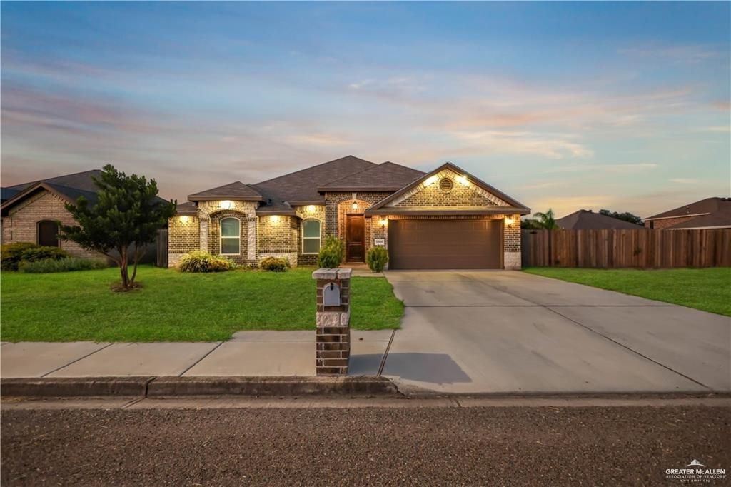 1909 & 1907 Water Willow Drive, Weslaco, TX 78596
