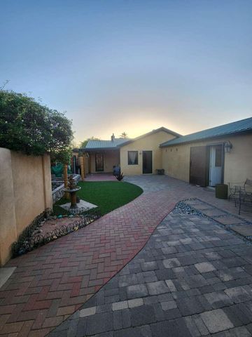 520 Tulane Drive SE, Albuquerque, NM 87106
