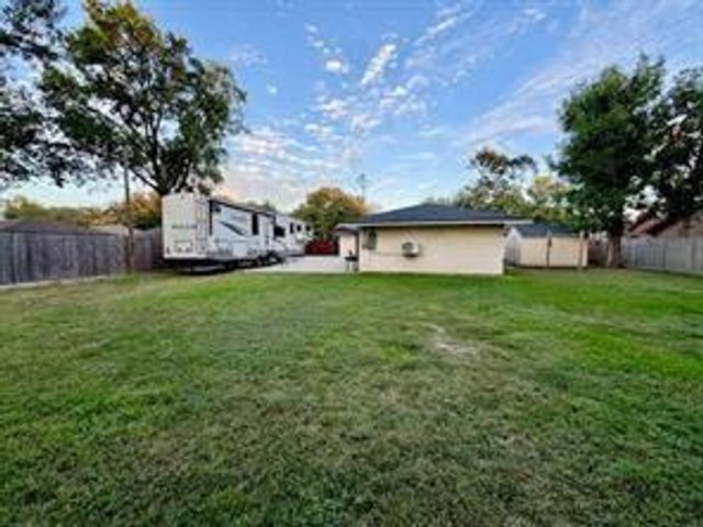 1402 Norwood Street, Deer Park, TX 77536