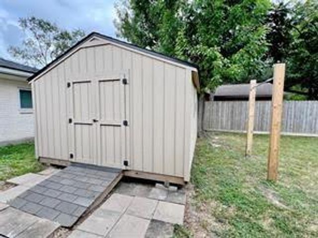 1402 Norwood Street, Deer Park, TX 77536