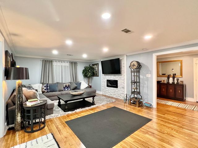 1402 Norwood Street, Deer Park, TX 77536