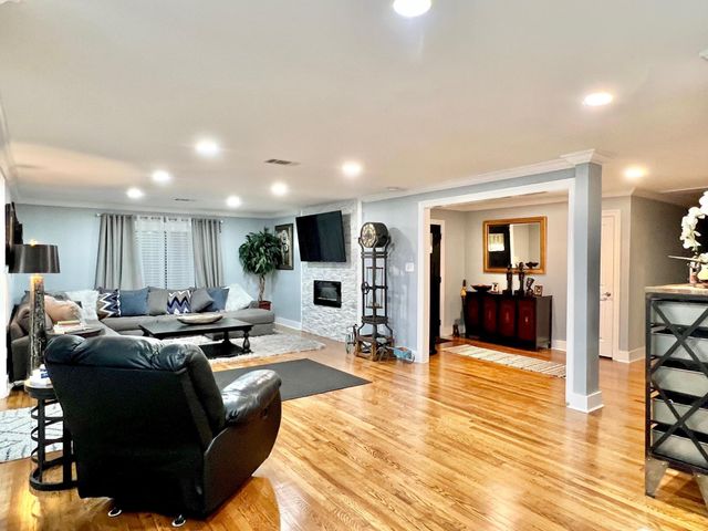 1402 Norwood Street, Deer Park, TX 77536