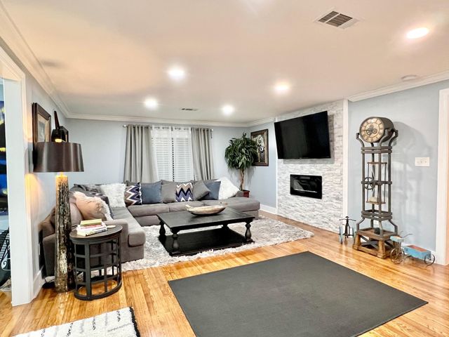 1402 Norwood Street, Deer Park, TX 77536