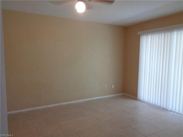 2122 NE 4th ST, Cape Coral, FL 33909