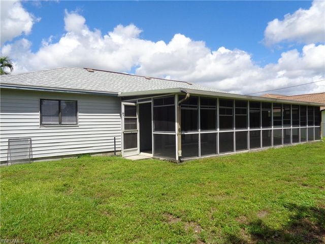 2122 NE 4th ST, Cape Coral, FL 33909