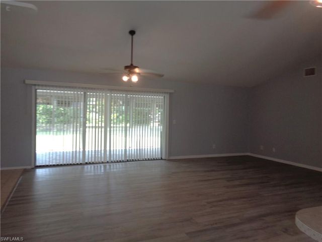 2122 NE 4th ST, Cape Coral, FL 33909