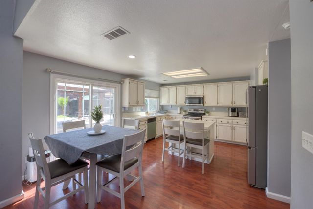 5216 Pasatiempo Dr, Salida, CA 95368