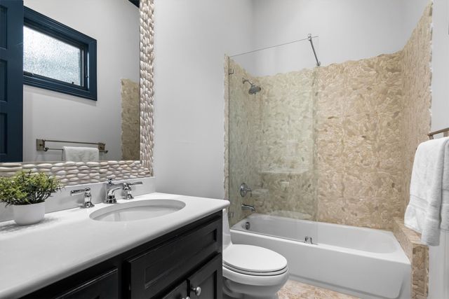 9 Victory Lane, Double Oak, TX 75077