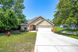 160 Mountain View Drive, Azle, TX 76020