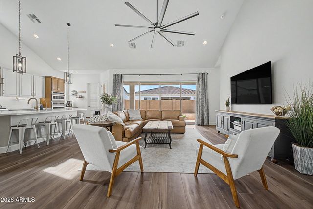 1016 W RIDGE Road, Apache Junction, AZ 85120