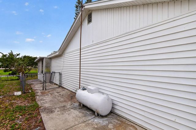 6802 LASSEN AVENUE, New Port Richey, FL 34655