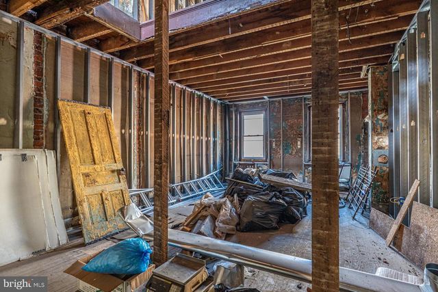 949 S 9TH ST, Philadelphia, PA 19147