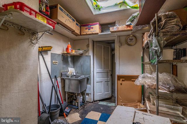 949 S 9TH ST, Philadelphia, PA 19147