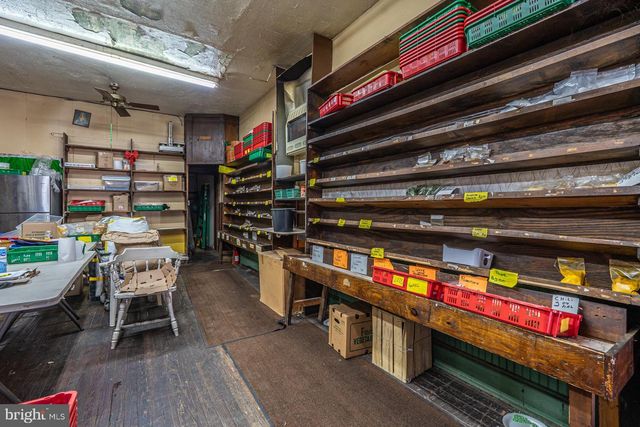 949 S 9TH ST, Philadelphia, PA 19147