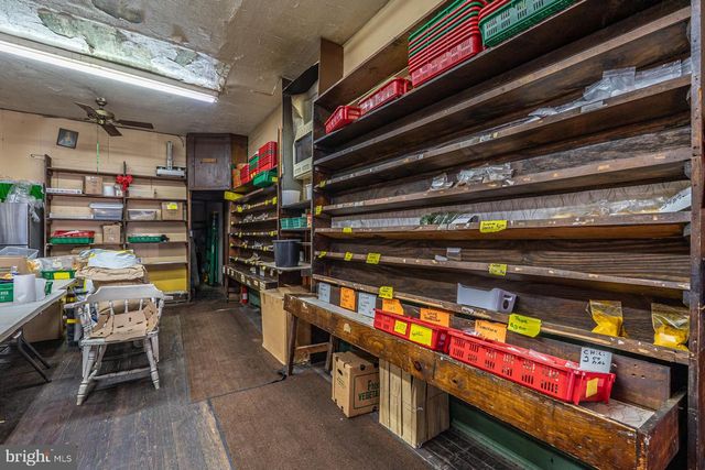 949 S 9TH ST, Philadelphia, PA 19147