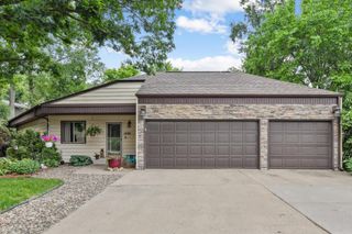 1398 Summit Circle, West Saint Paul, MN 55118