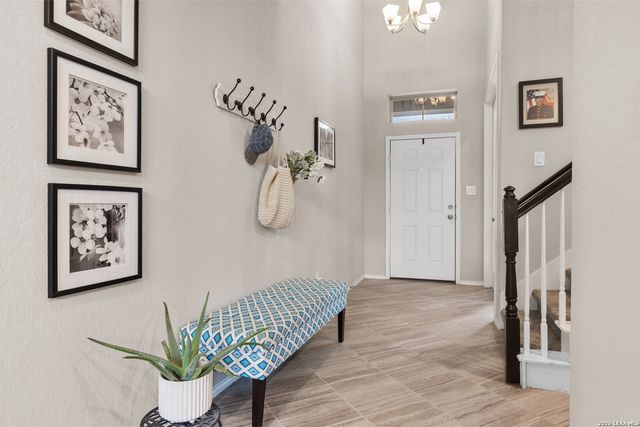 2059 Easton Dr, San Antonio, TX 78253