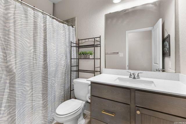 2059 Easton Dr, San Antonio, TX 78253