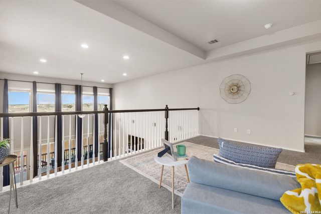 2059 Easton Dr, San Antonio, TX 78253