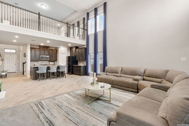 2059 Easton Dr, San Antonio, TX 78253