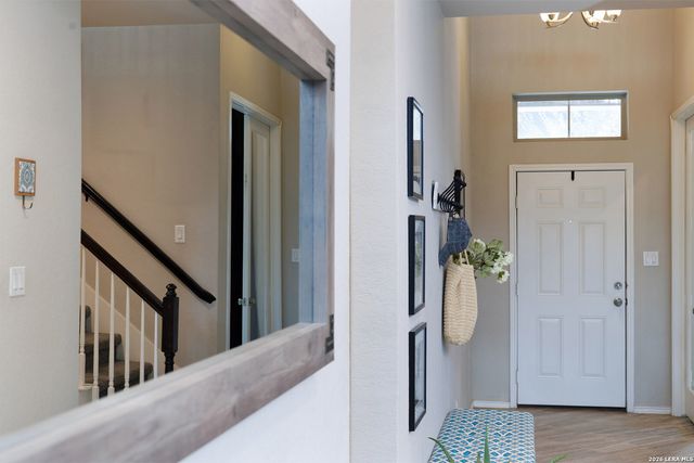 2059 Easton Dr, San Antonio, TX 78253