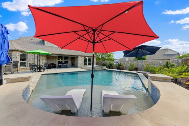 5901 Richmond Drive, North Richland Hills, TX 76180