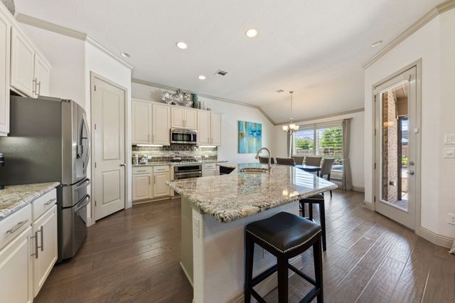 5901 Richmond Drive, North Richland Hills, TX 76180