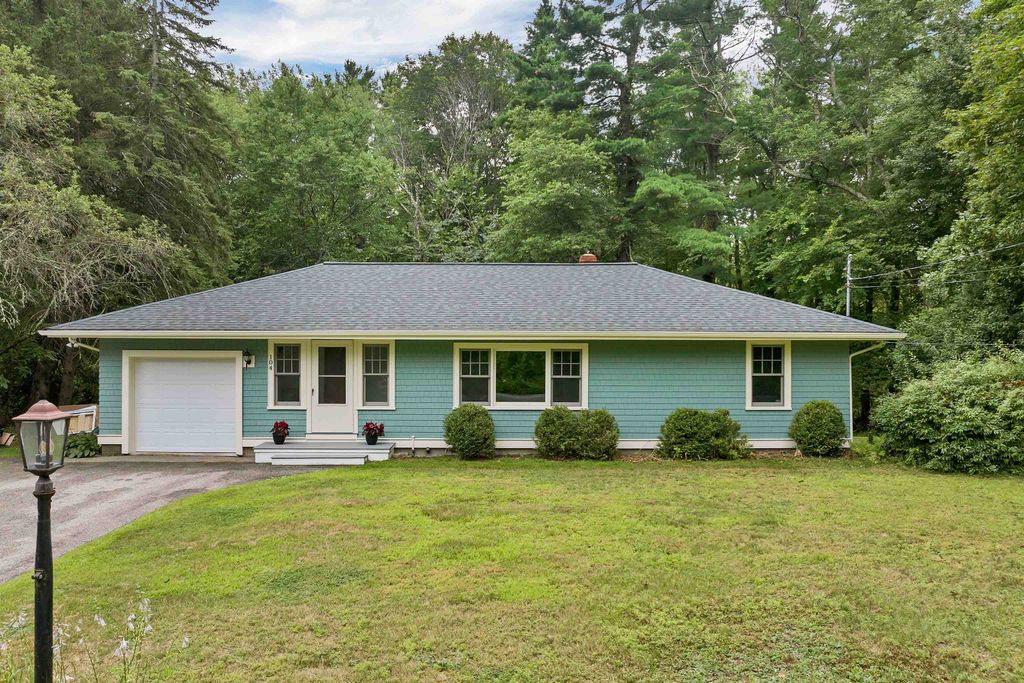 104 Kensington Road, Hampton Falls, NH 03844