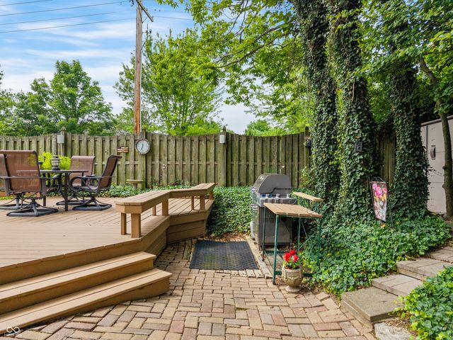 823 Jordan Drive, Greenwood, IN 46143
