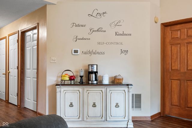823 Jordan Drive, Greenwood, IN 46143