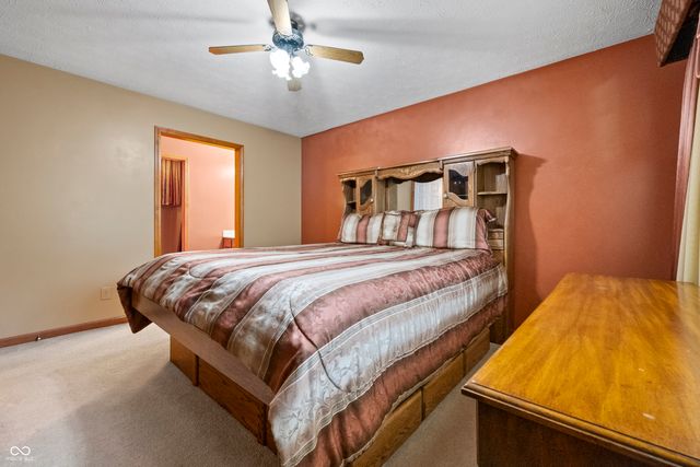 823 Jordan Drive, Greenwood, IN 46143