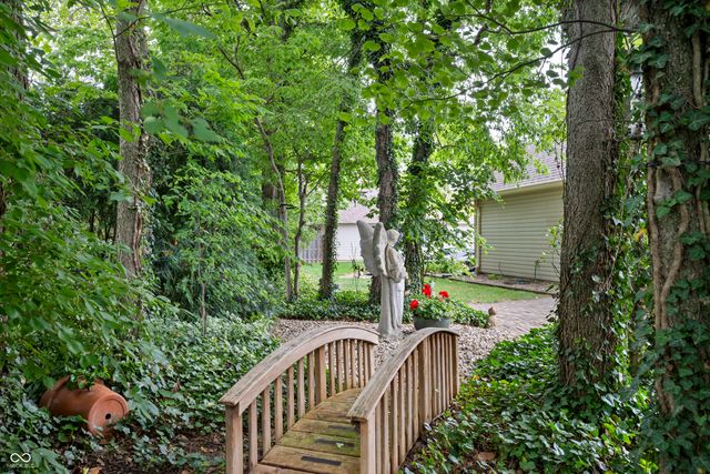 823 Jordan Drive, Greenwood, IN 46143