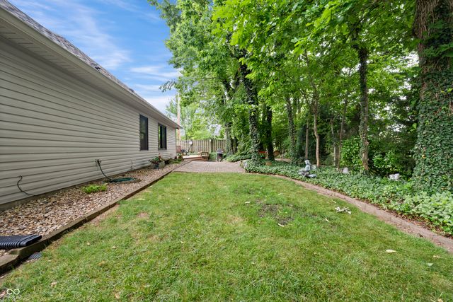 823 Jordan Drive, Greenwood, IN 46143