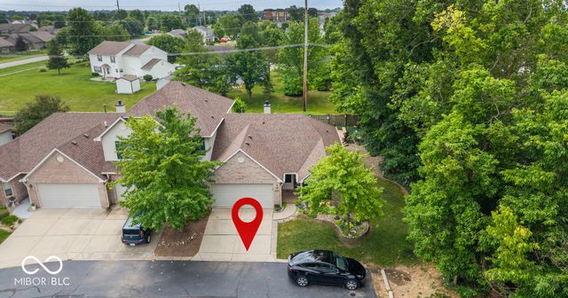 823 Jordan Drive, Greenwood, IN 46143