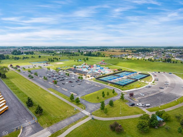 823 Jordan Drive, Greenwood, IN 46143