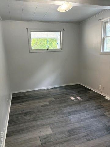 1297 Maxson Street, Flint, MI 48504