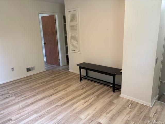 1297 Maxson Street, Flint, MI 48504
