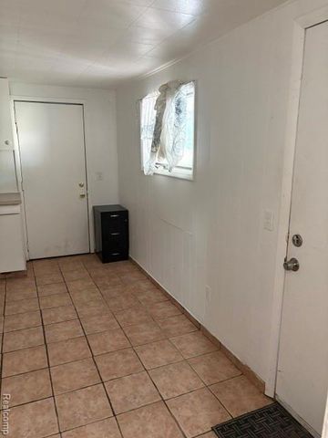 1297 Maxson Street, Flint, MI 48504