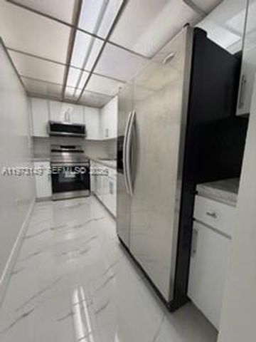 4719 NW 7th St 307-11, Miami, FL 33126