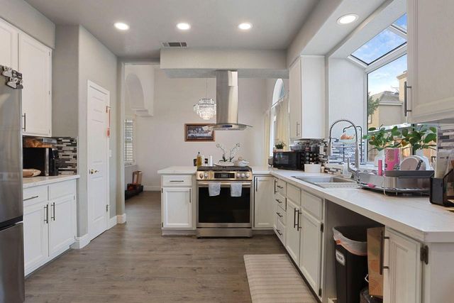 4913 Innisbrook Dr, Stockton, CA 95219