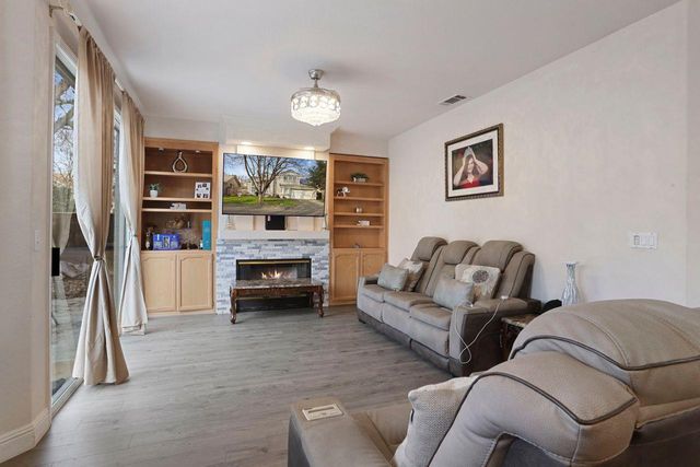 4913 Innisbrook Dr, Stockton, CA 95219