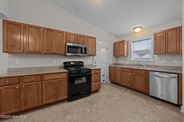 110 Westwood Court, New Bern, NC 28562