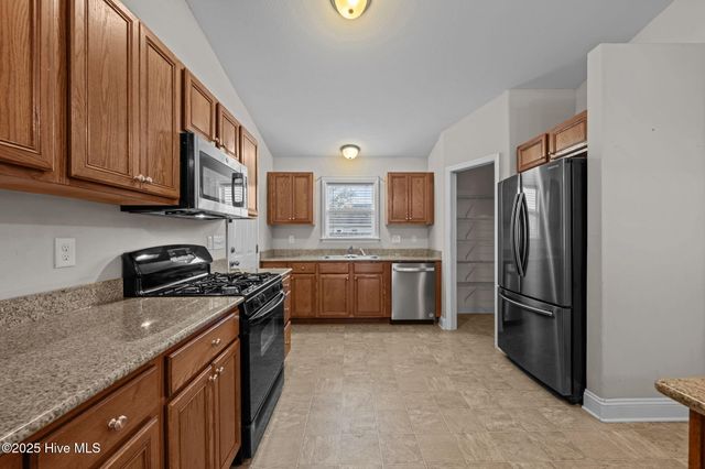 110 Westwood Court, New Bern, NC 28562