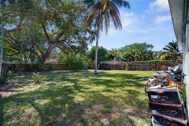 1780 NE 146th St, Miami, FL 33181